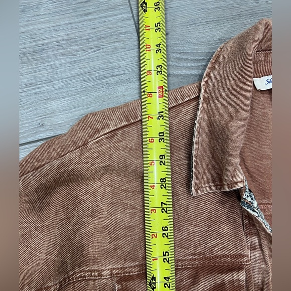 Button down snake print shirt - Picture 5 of 8